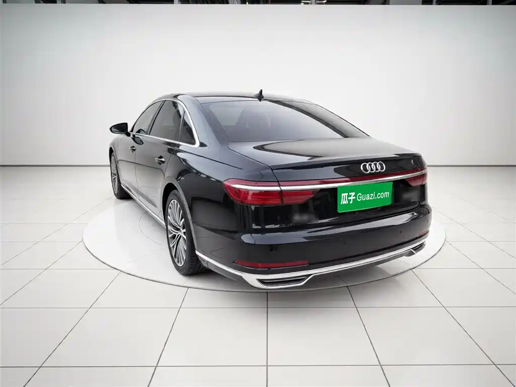 Audi A8 2019 Facelift Plus A8L 50 TFSI quattro Luxury фото 4