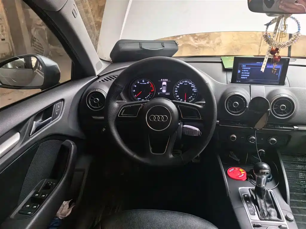 Audi A3 2017 Sportback 35 TFSI Progressive фото 6