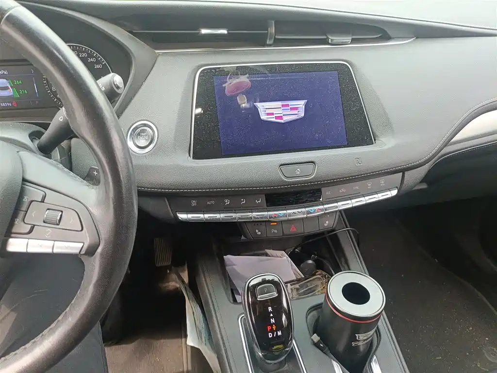 Cadillac XT4 2020 28T FWD Leading Trim фото 9