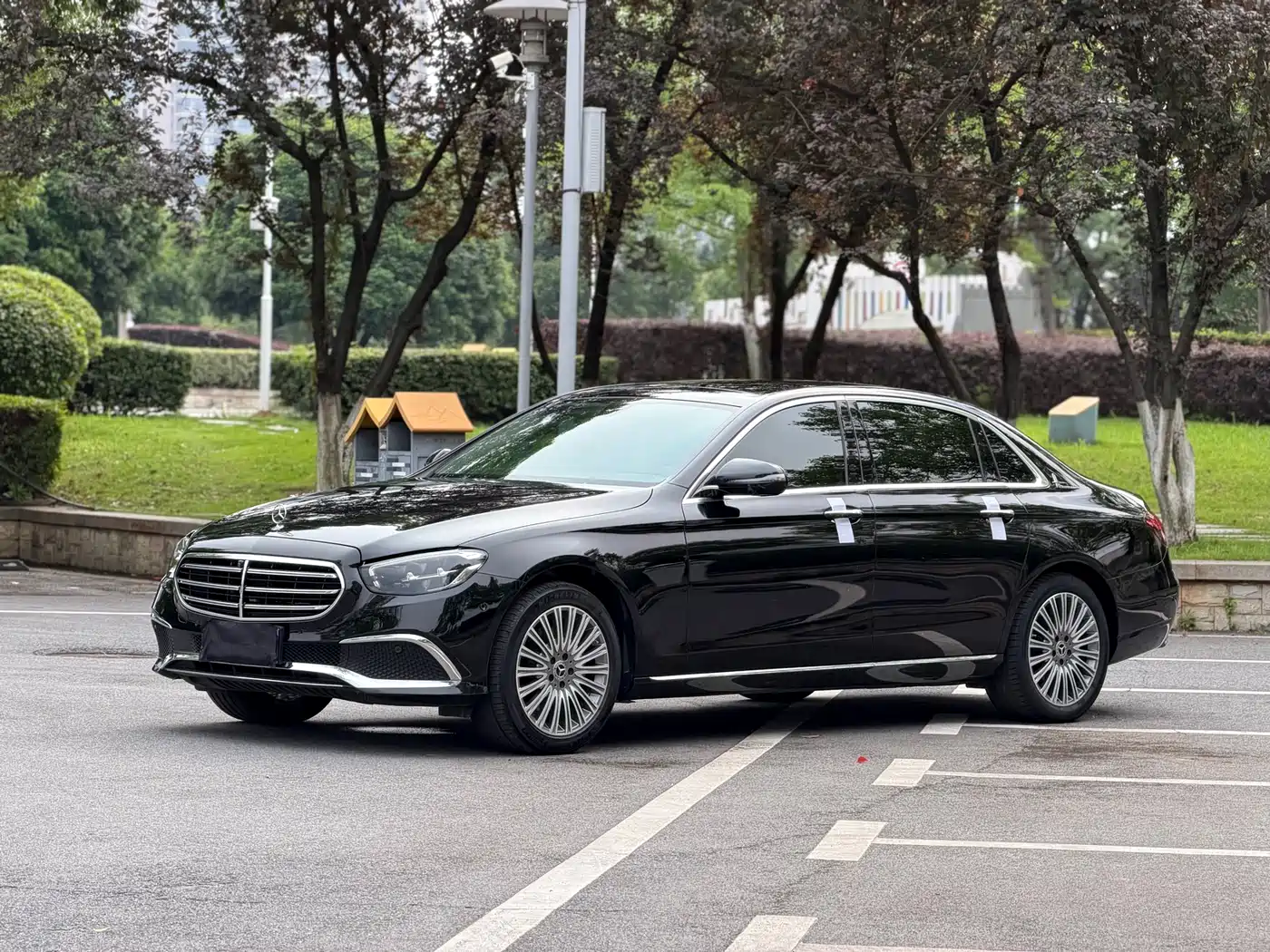 Mercedes-Benz E-Class 2022 Facelift E 300 L Luxury Style фото 4