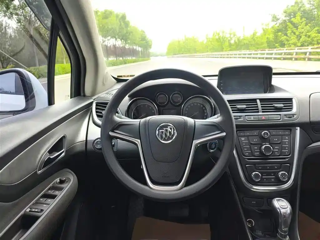 Buick Encore 2015 1.4T Automatic 2WD Urban Elite фото 12
