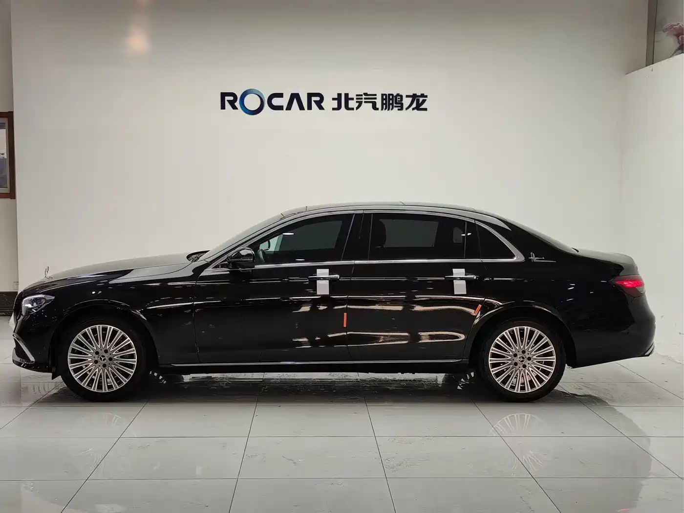Mercedes-Benz E-Class 2023 E 300 L Fashion фото 3