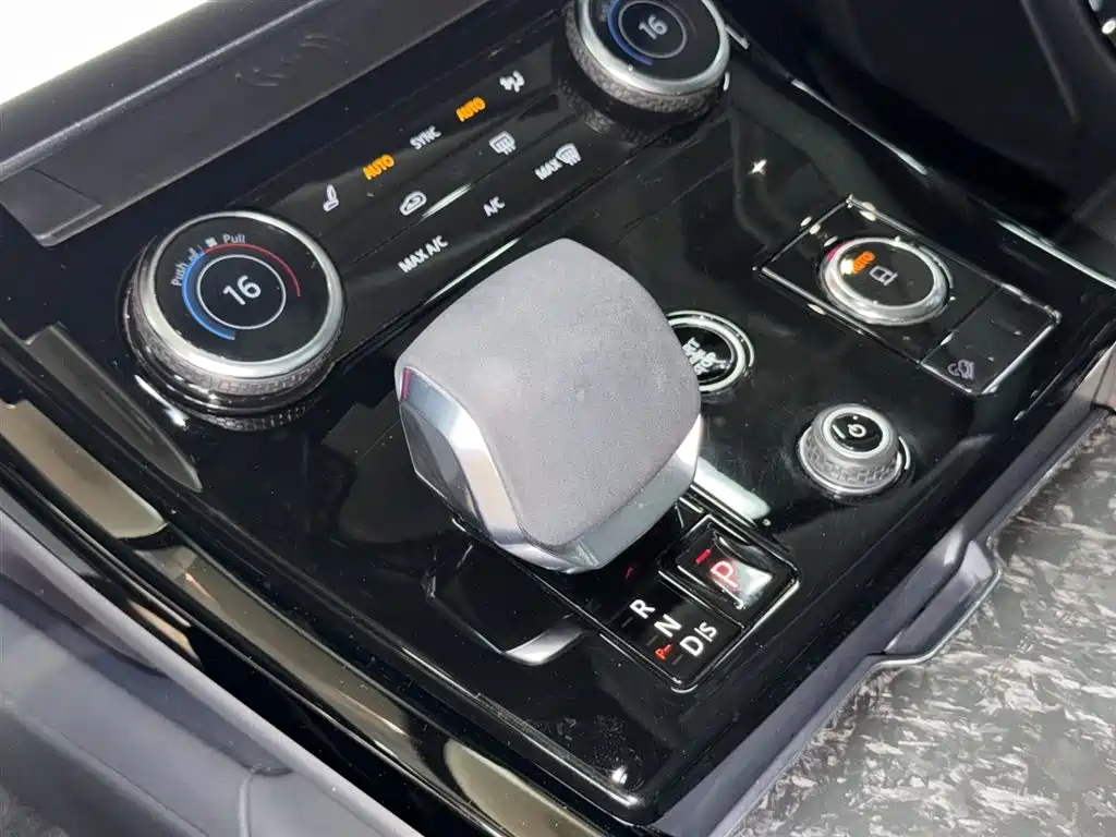 Land Rover Range Rover Sport 2023 400PS Launch Edition фото 13