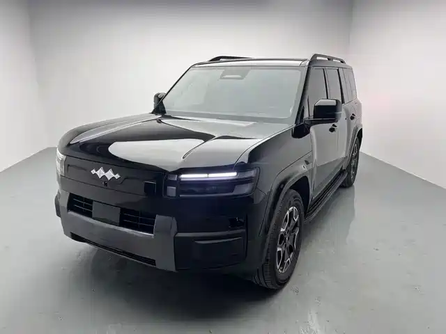 Fang Cheng Bao Titanium 7 2025 2WD Base Model