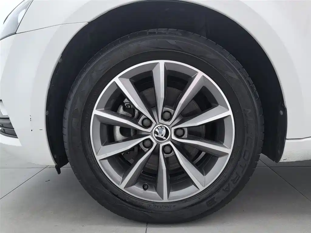 Škoda Octavia 2019 1.5L Automatic Smart Comfort China VI фото 17