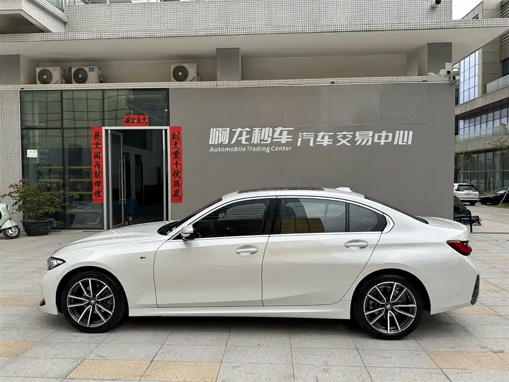 BMW 3 Series 2024 325Li M Sport Package фото 6