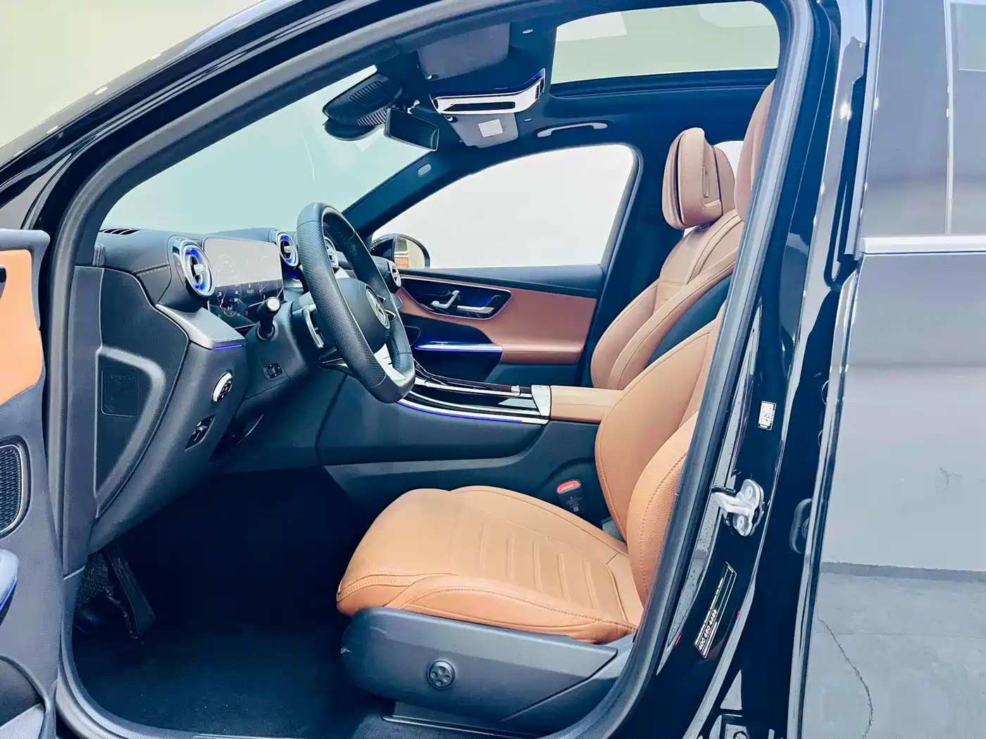 Mercedes-Benz GLC 2023 GLC 260 L 4MATIC Luxury 7-Seater фото 6