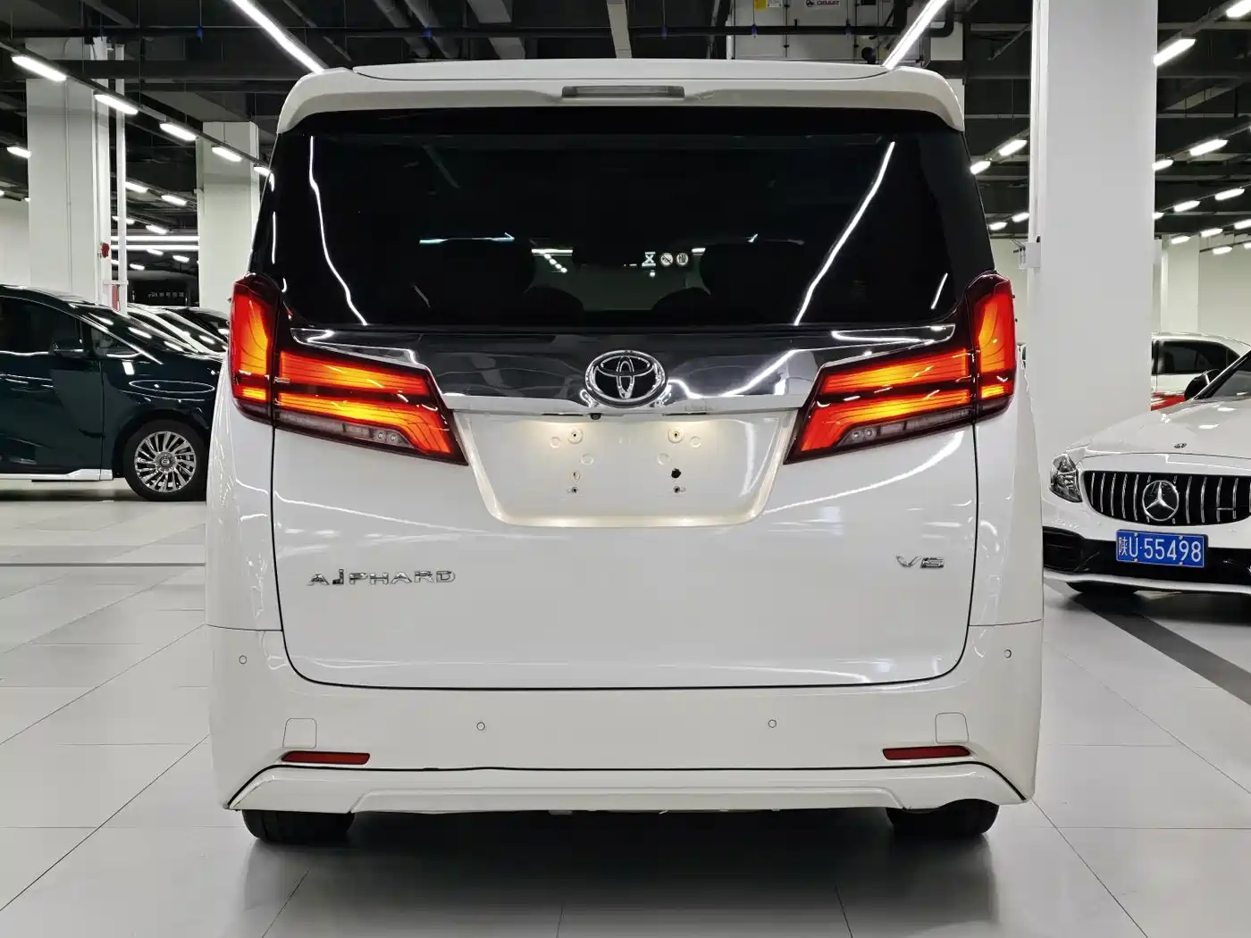 Toyota Alphard 2015 3.5L Luxury Edition фото 5