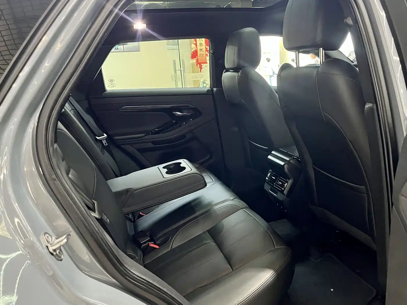 Land Rover Range Rover Evoque 2020 Model 249PS R-DYNAMIC S Gloss Black Sport Edition фото 13