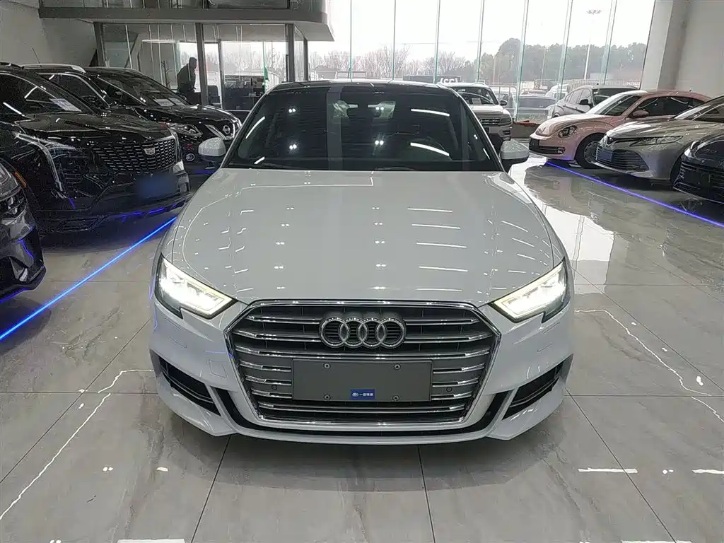 Audi A3 2020 Limousine 35 TFSI Fashion China VI фото 3