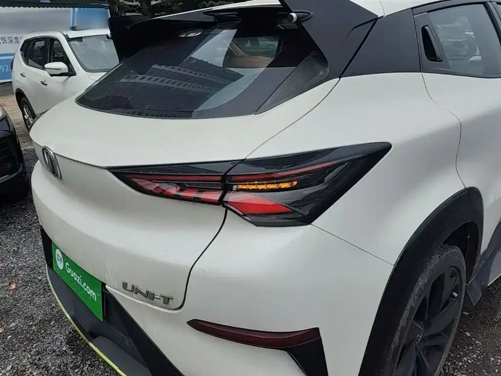 CHANGAN UNI-T