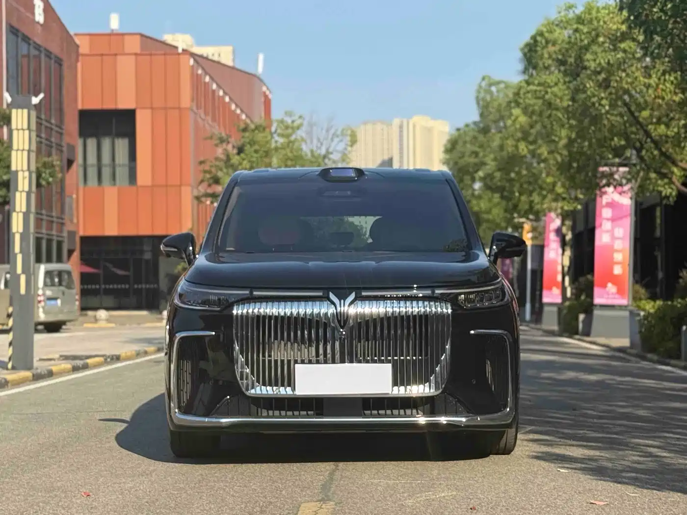Voyah Dreamer 2025 2026 PHEV Qiankun Pro