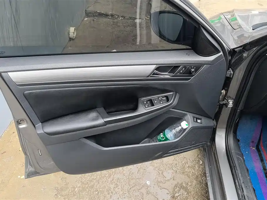 Volkswagen Bora 2016 Model 1.6L Automatic Fashion фото 7