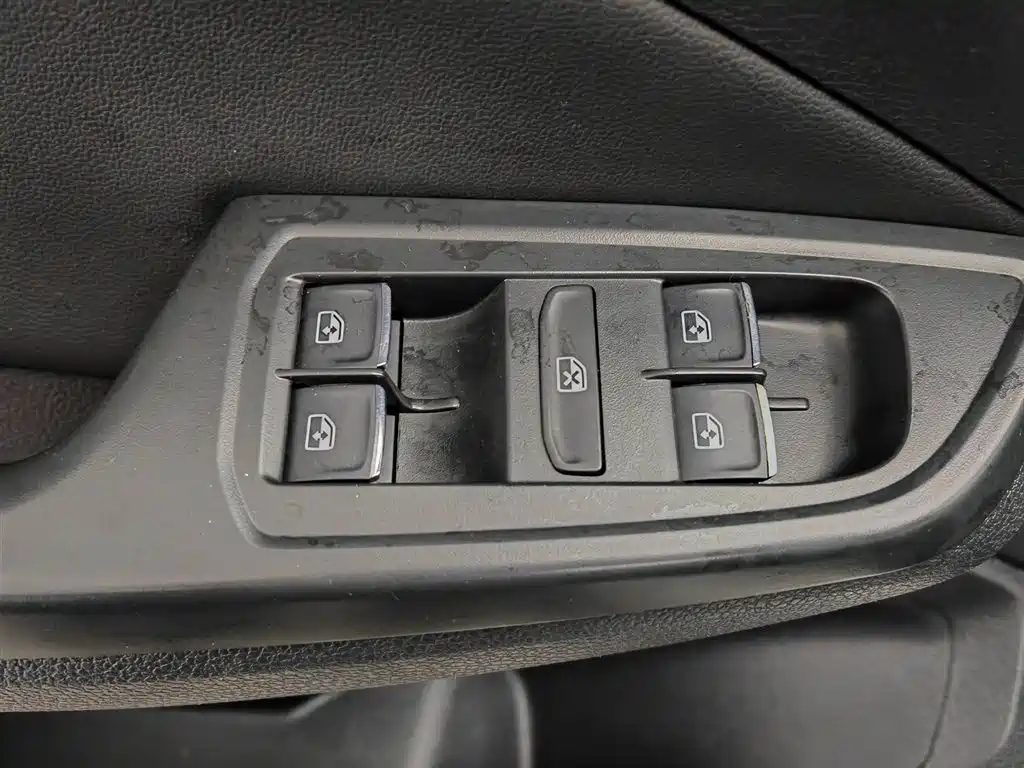 Volkswagen C-TREK 2020 1.5L Automatic Comfort Edition фото 9