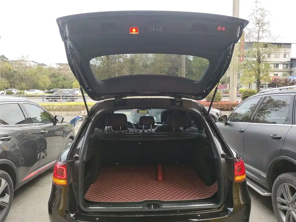 Mercedes-Benz GLC 2022 Model GLC 260 L 4MATIC Luxury Edition фото 15