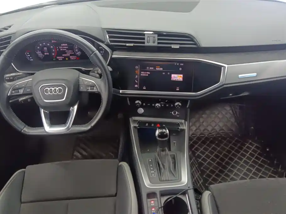 Audi Q3 2019 40 TFSI Fashion Dynamic фото 12