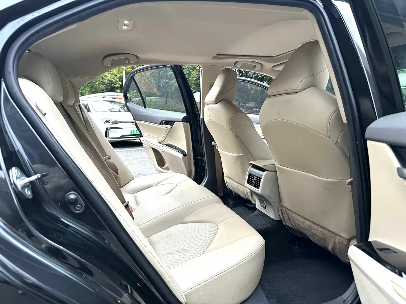 Toyota Camry 2021 2.0G Luxury Edition фото 10