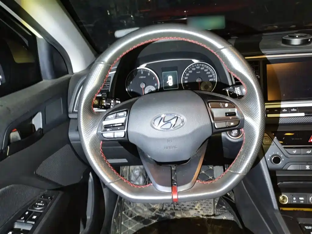 Hyundai Elantra 2018 1.4T DCT Dynamic·Vitality Model фото 11