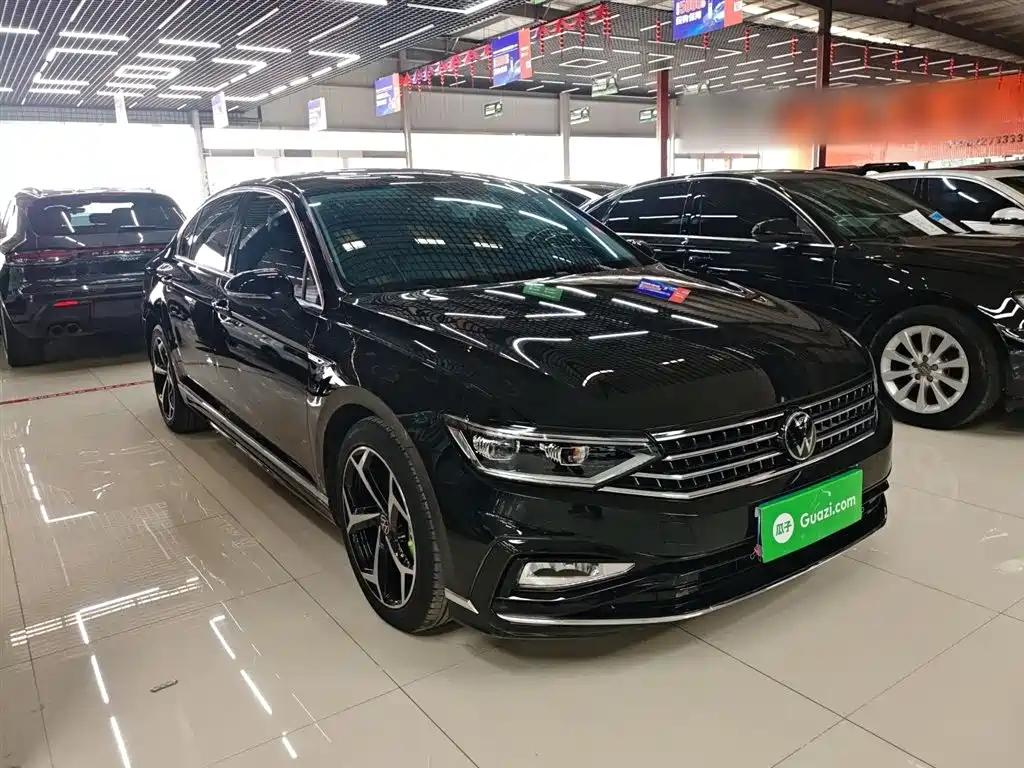 Volkswagen Magotan 2023 Model 2 Million Commemorative Edition 330TSI DSG Luxury фото 4