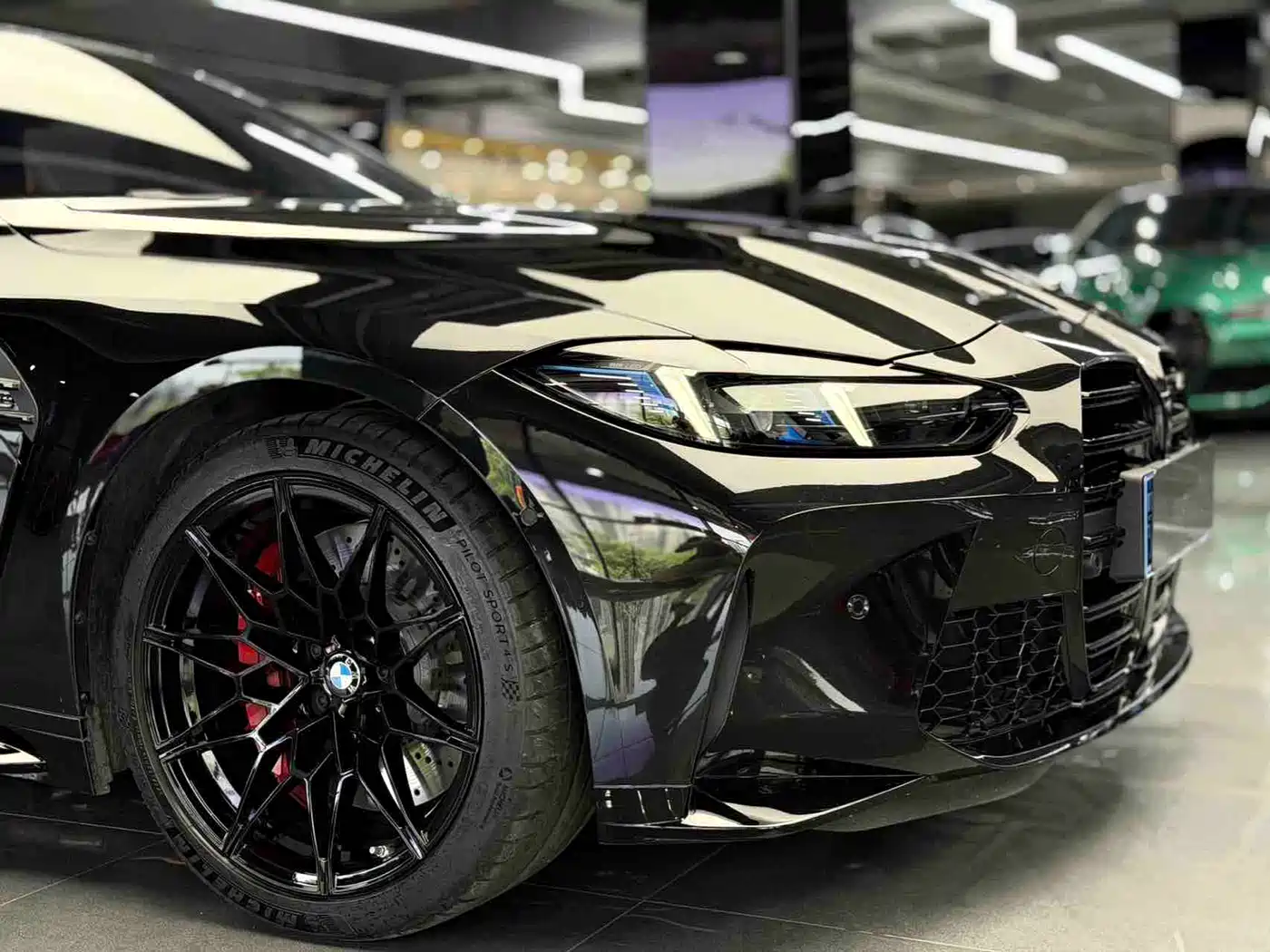 BMW M4 2024 BMW M4 Coupe M xDrive Competition фото 4