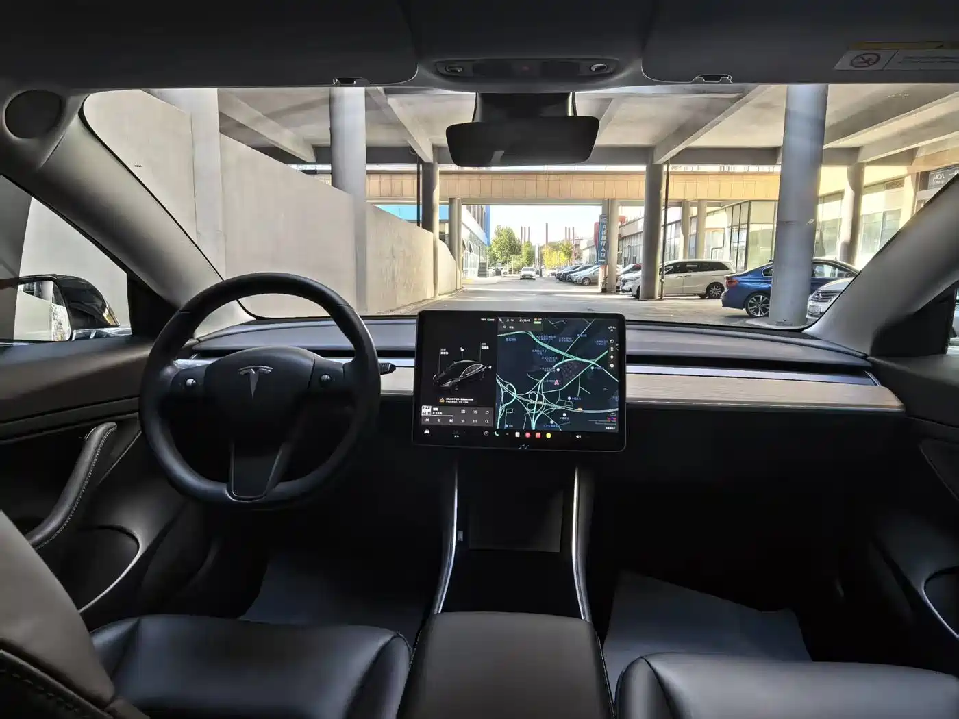 TESLA MODEL 3