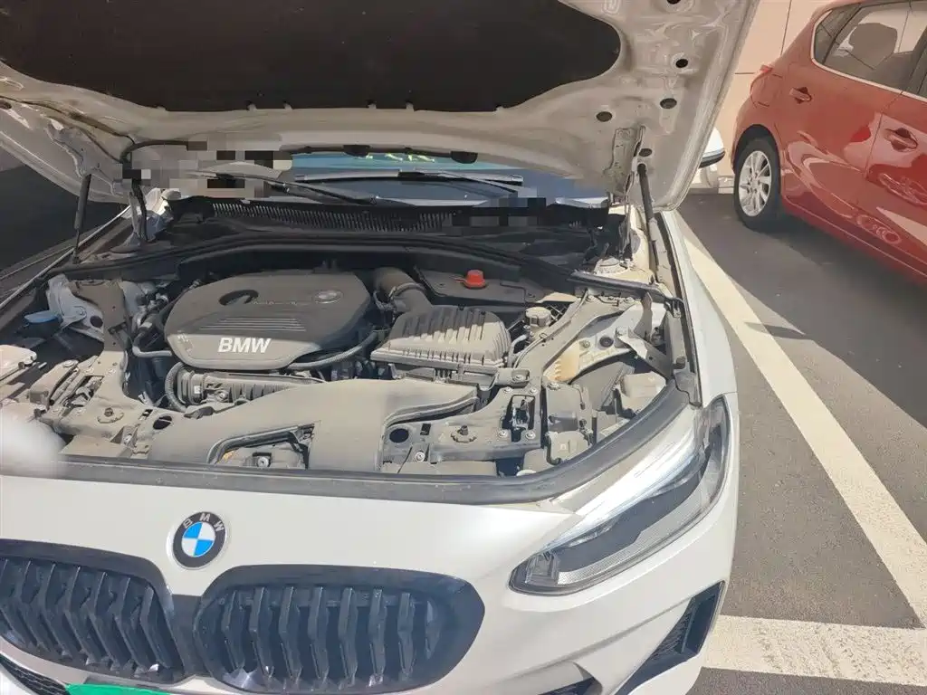 BMW 1 Series 2019 118i M Sport Package фото 23