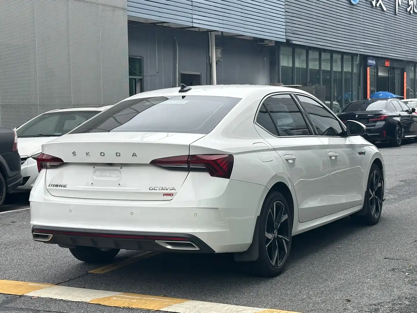 Škoda Octavia 2022 PRO TSI280 Premium Edition фото 9