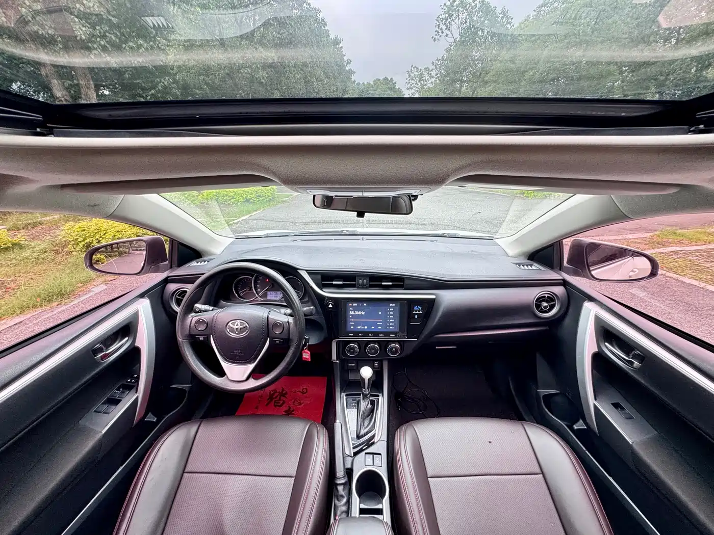 Toyota Levin 2017 Facelift 185T CVT Elite (China V) фото 7