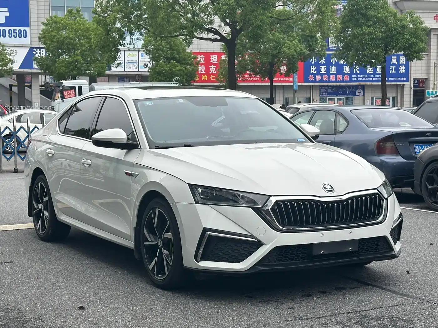 Škoda Octavia 2022 PRO TSI280 Premium Edition фото 3
