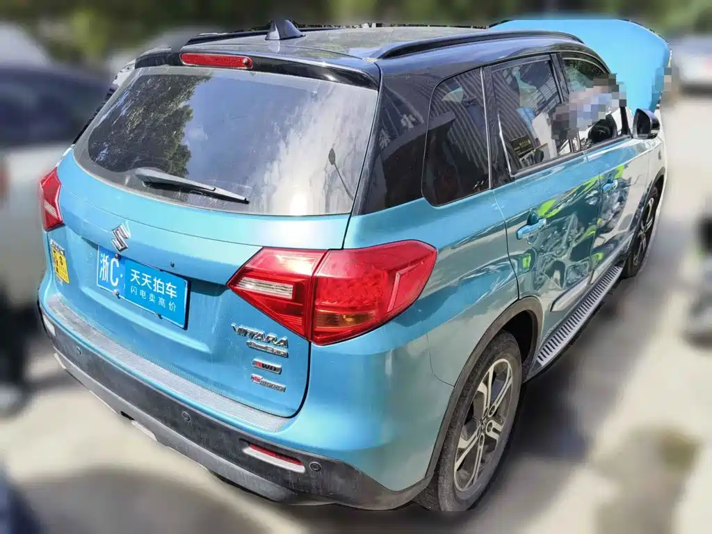 Фото 2 - Suzuki Vitara