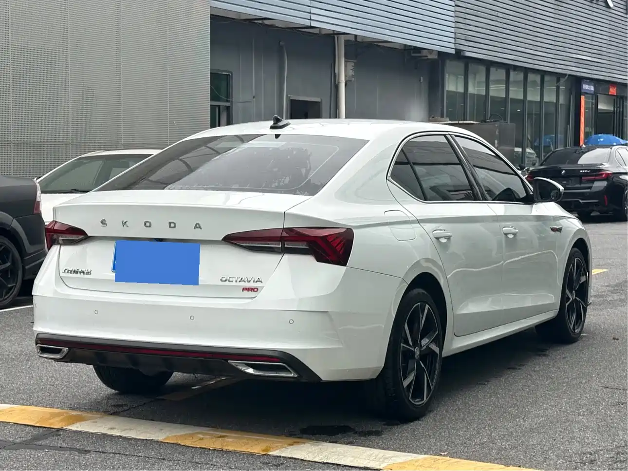 Škoda Octavia 2023 Facelift PRO TSI280 Premium Edition фото 9