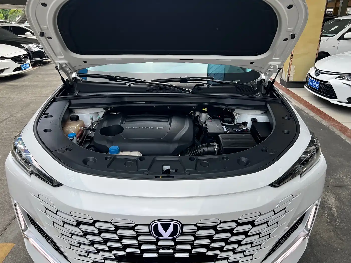 Changan UNI-K 2023 2023 2.0T 2WD Delight Edition