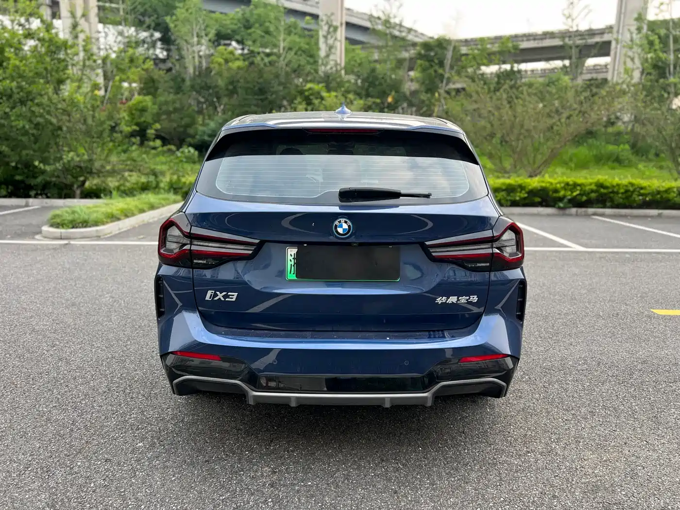 BMW iX3 2022 Leading Edition фото 6