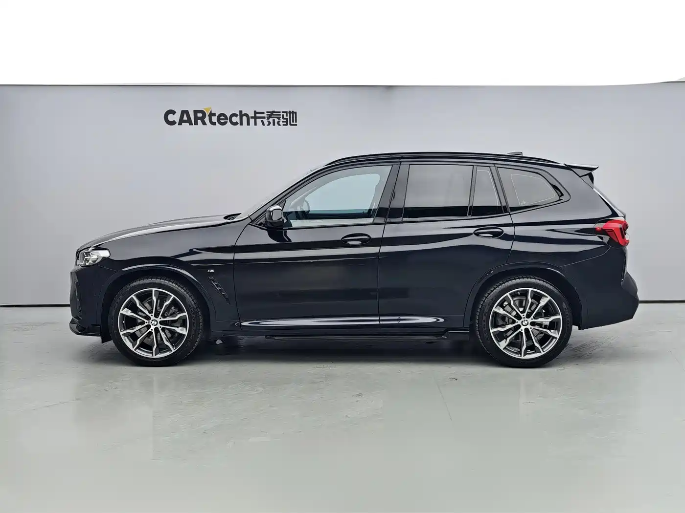 BMW X3 2022 xDrive30i Leading M Night Package фото 3