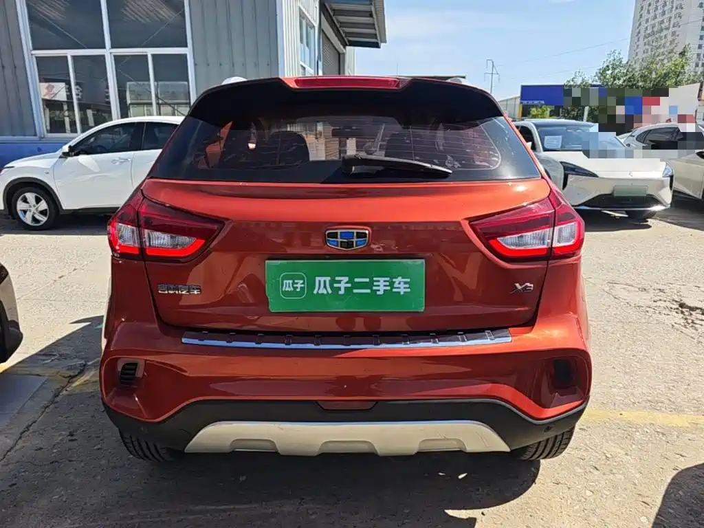 Photo 6 - Geely Vision X3
