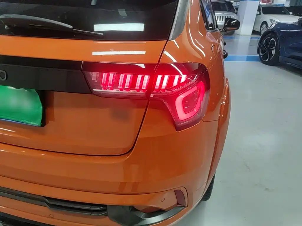 Lynk & Co 02 Hatchback 2022 2021 2.0TD Halo