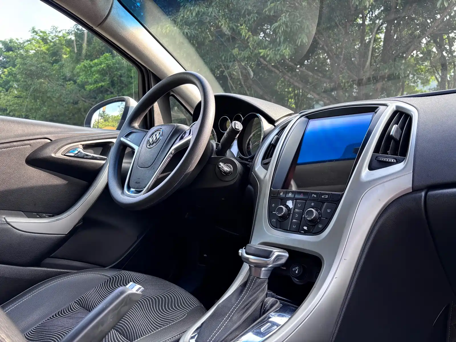 Фото 18 - Buick Excelle