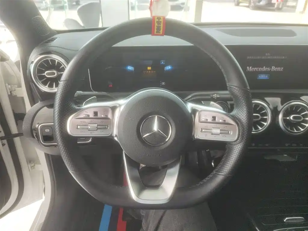 Mercedes-Benz A-Class 2020 A 200 L Sport Sedan фото 11