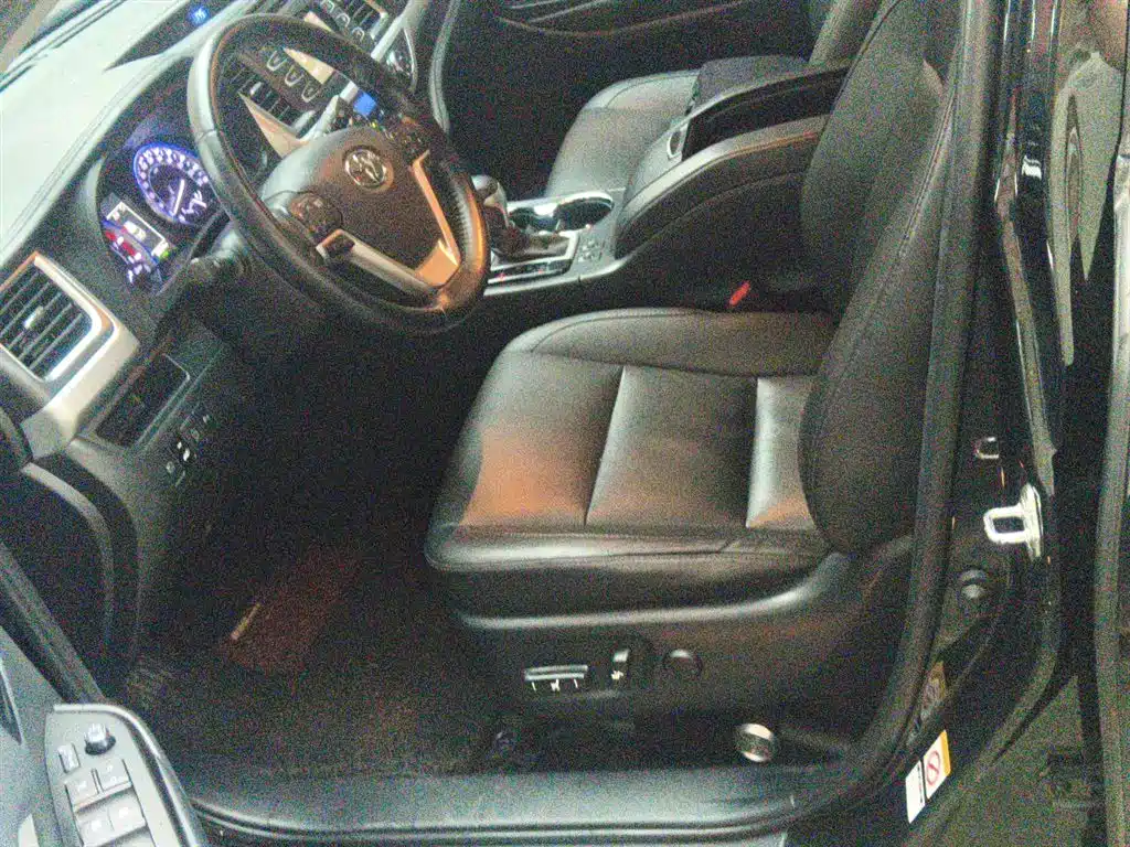 Toyota Highlander 2018 2.0T 4WD Luxury 7-seater China VI фото 11