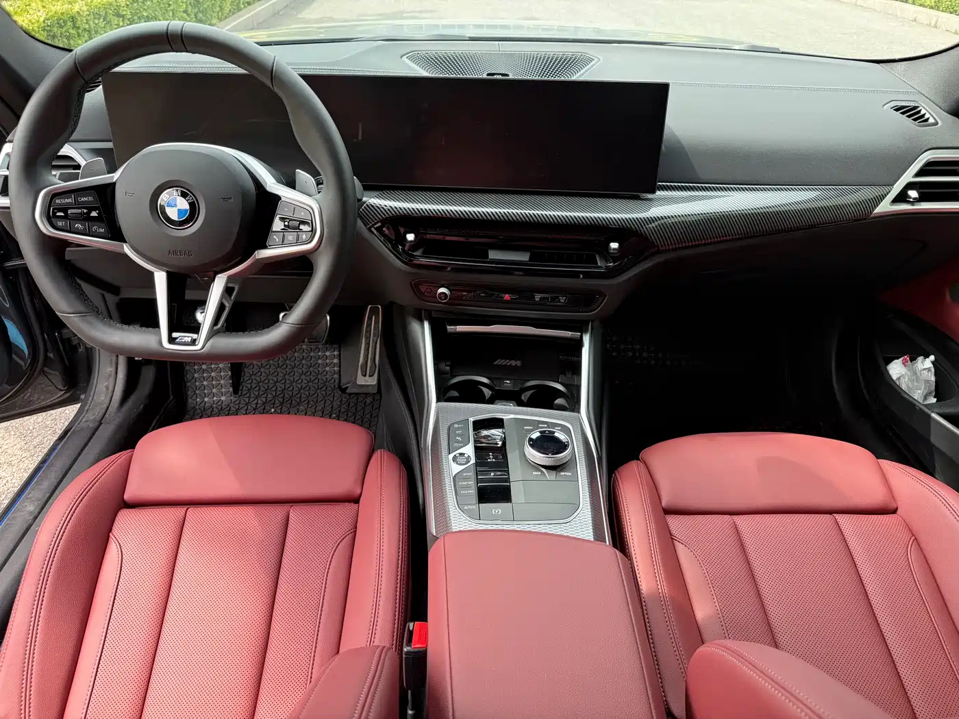 BMW 4 Series 2024 430i M Sport Shadow Edition фото 9