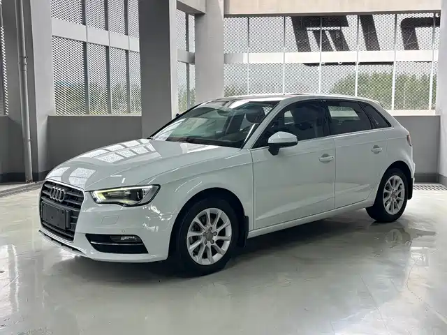 Audi A3 2015 Sportback 35 TFSI Millionth Anniversary Intelligent Leader Type — фото 1