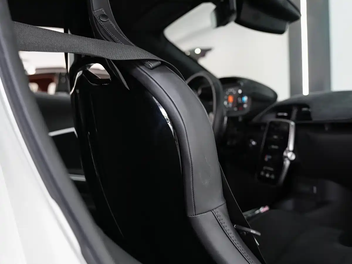 McLaren Artura 2023 3.0T Hybrid Standard фото 19