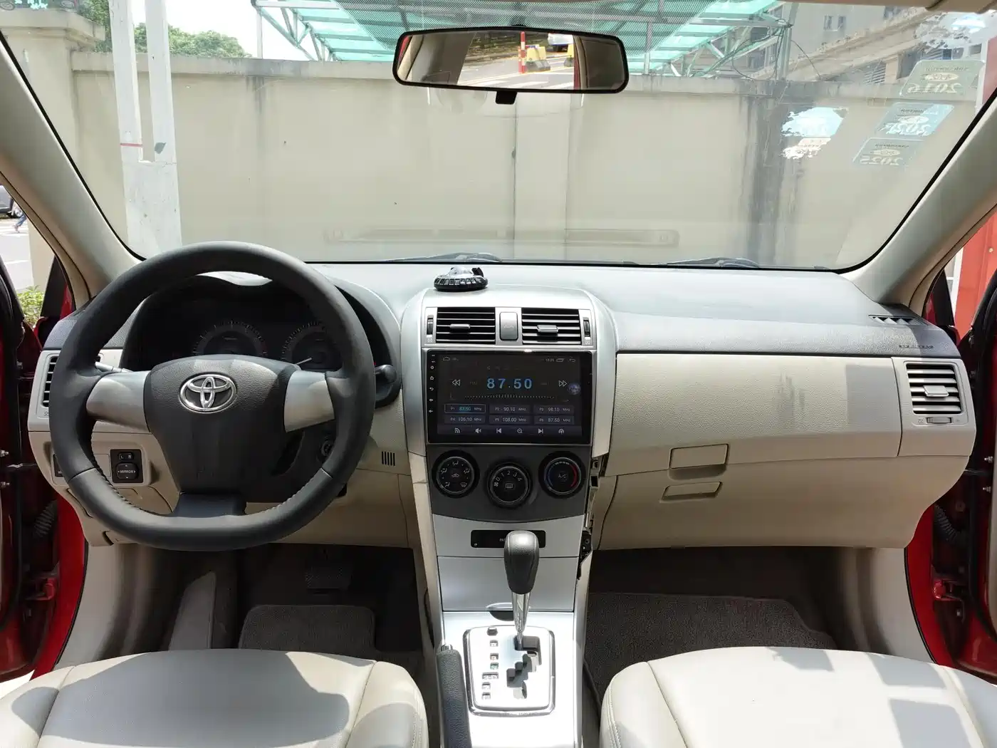 Toyota Corolla 2012 Styling Edition 1.6L Automatic GL фото 8