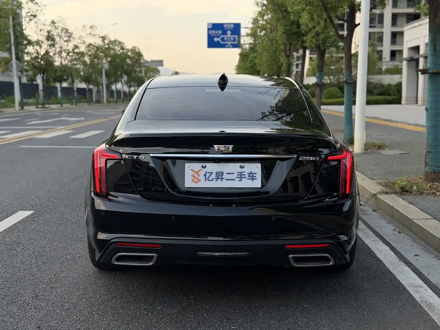 Cadillac CT5 2026 2025 Model 28T Urban Sport Edition