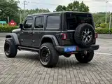 Photo 7 - Jeep Wrangler