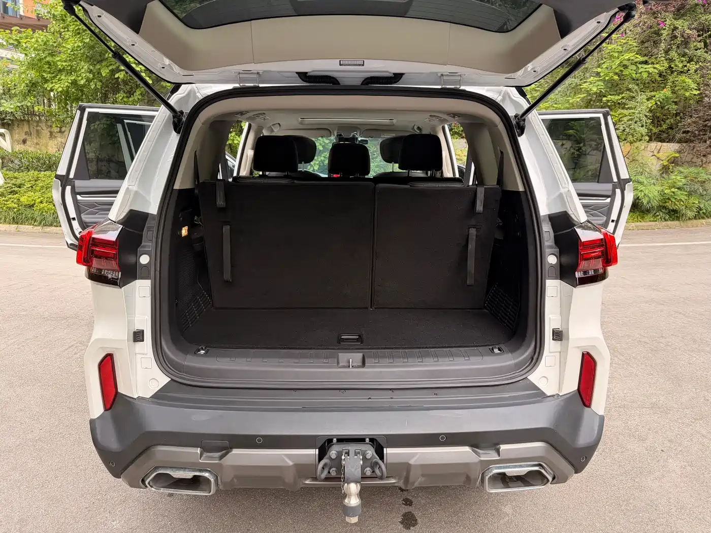 SAIC Maxus Territory 2023 2.0T Overland Flagship 7-Seater фото 37