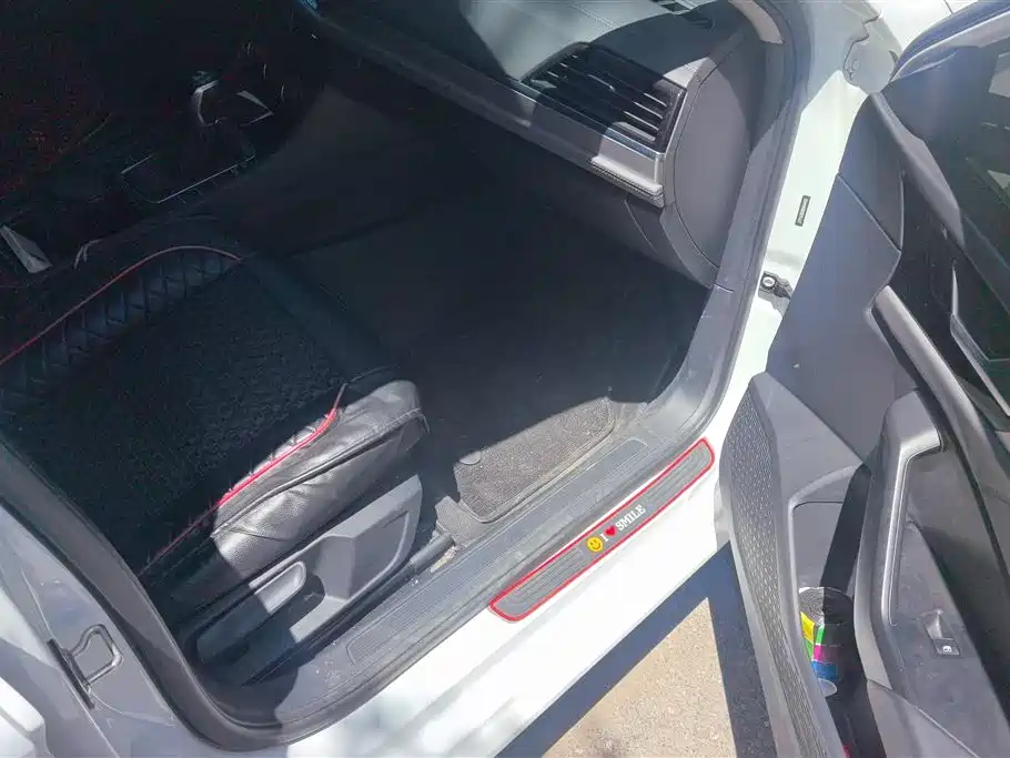 Volkswagen Sagitar 2019 200TSI DSG Comfort Version China V фото 8