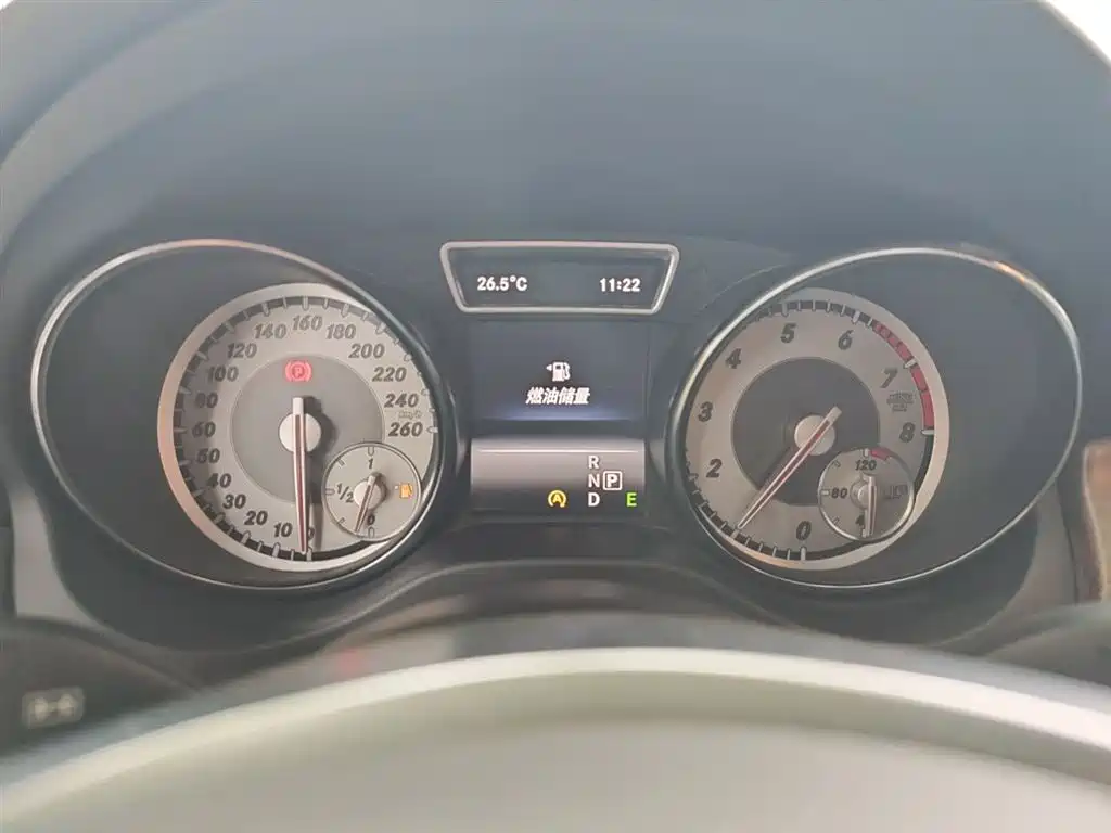 Mercedes-Benz GLA 2015 GLA 260 4MATIC Sport фото 7