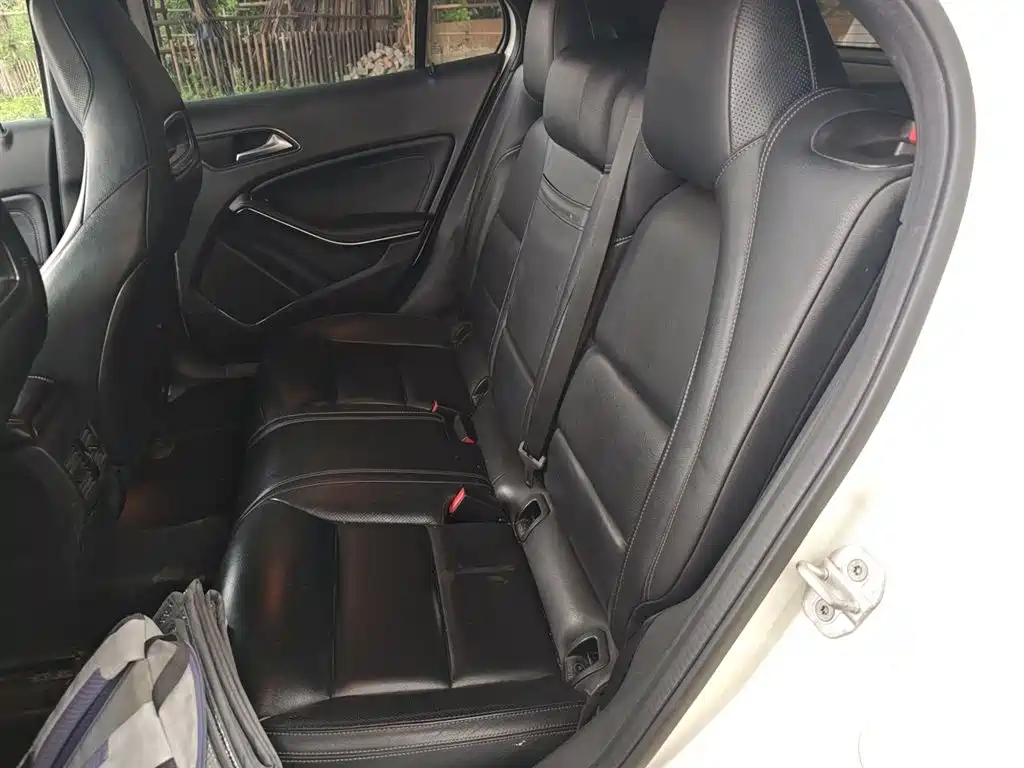Mercedes-Benz GLA 2015 GLA 260 4MATIC Sport фото 13