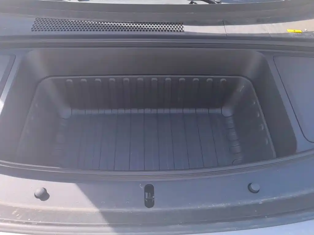 Li Auto i6 2025 2025 4WD Base Model